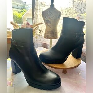 Size 11 Black heeled boots